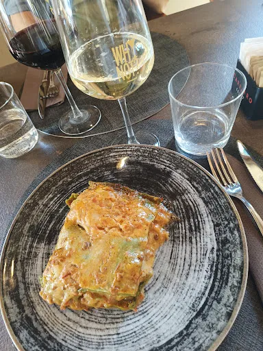 Foto di why not? food and drink